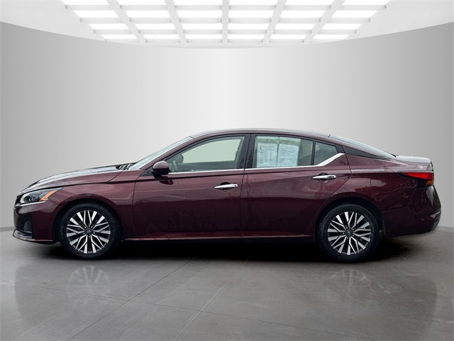 2023 Nissan Altima 2.5 SV photo 4