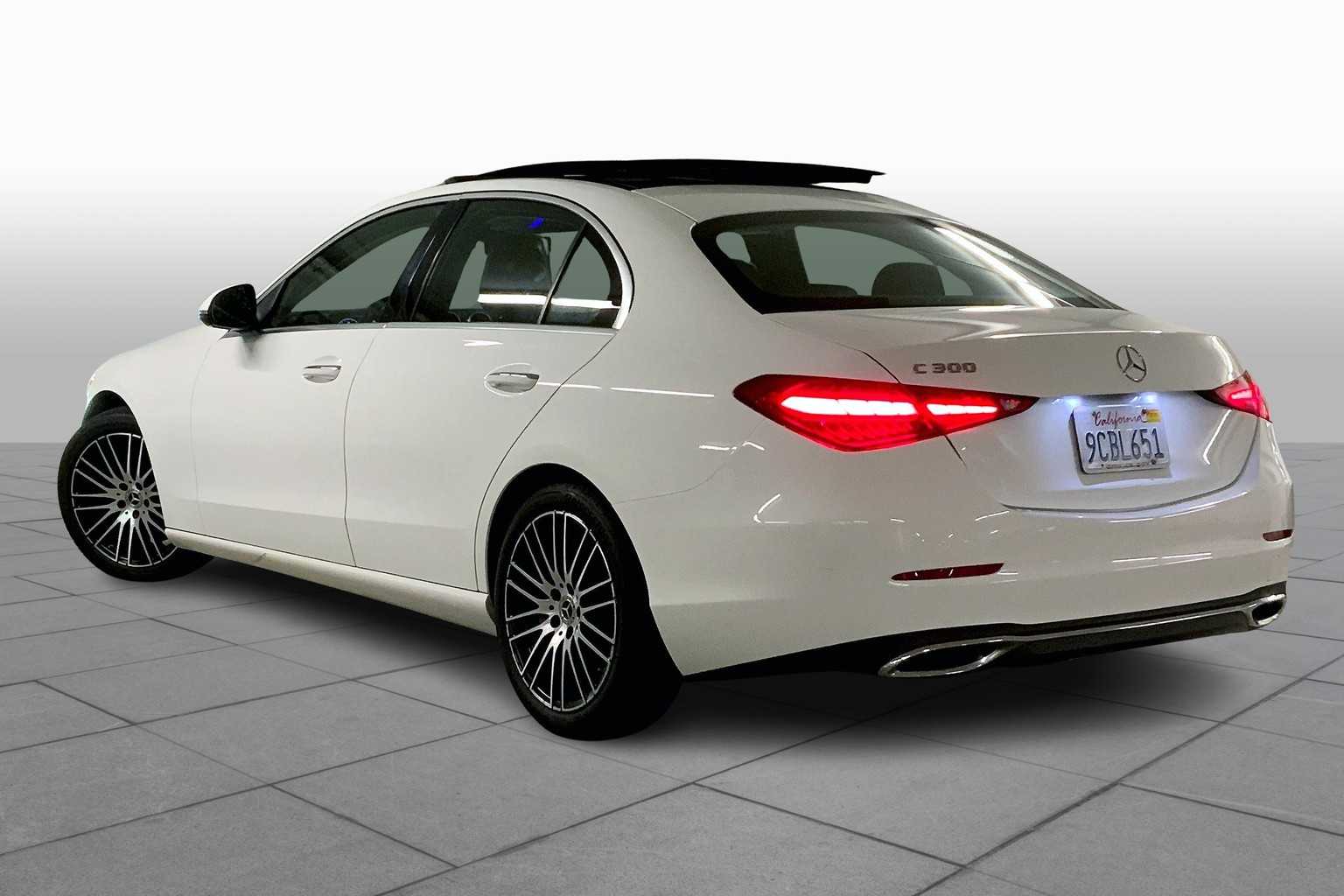 2022 Mercedes Benz C 300 photo 11