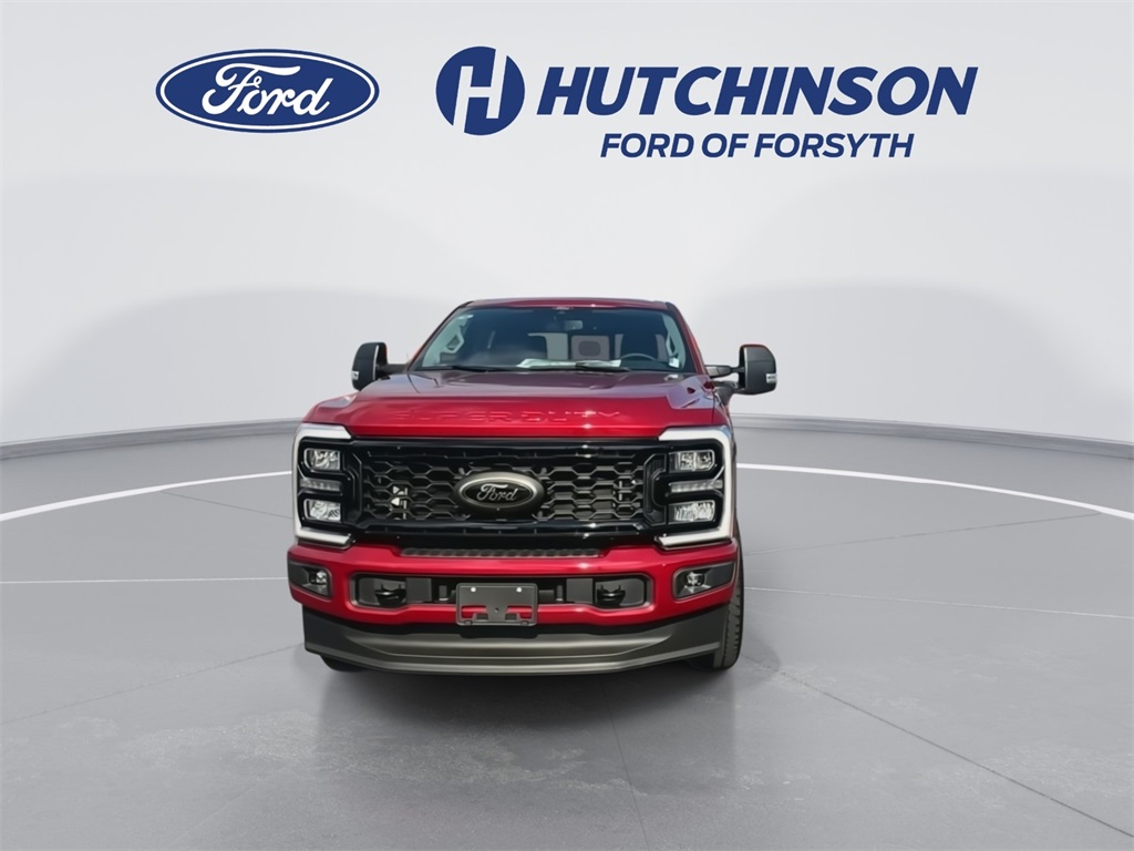 2025 Ford F-250 XLT photo 2