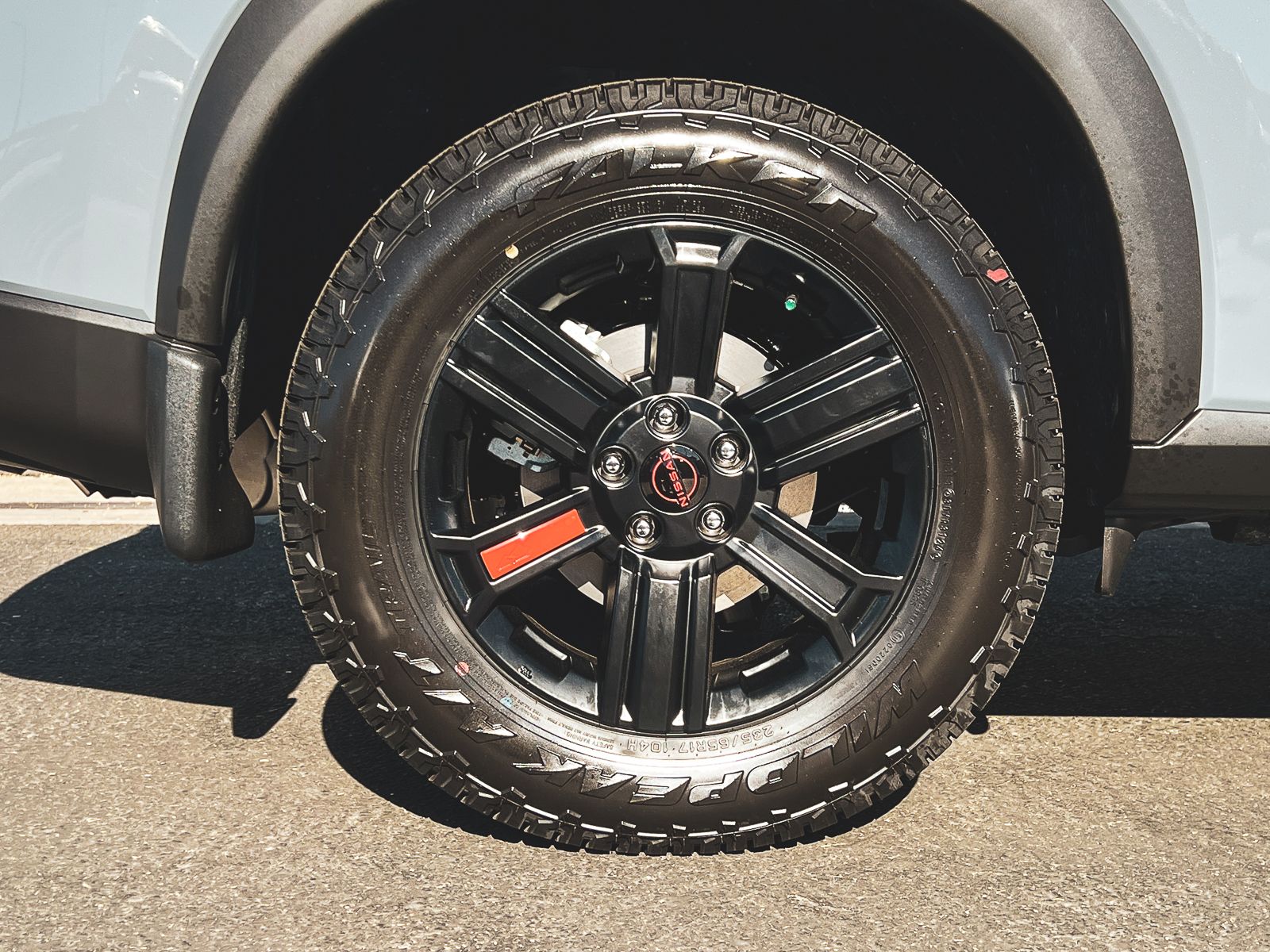 2026 Nissan Rogue SV photo 4