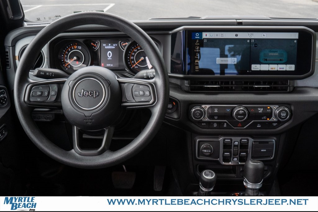 2025 Jeep Gladiator Sport photo 13