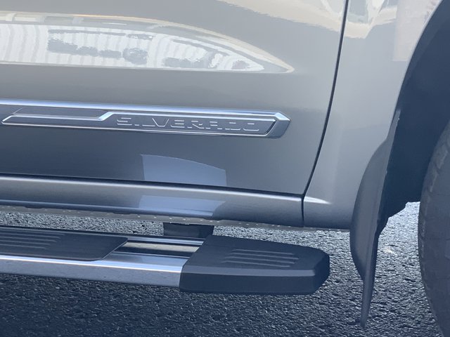 2025 Chevrolet Silverado 1500 High Country photo 12