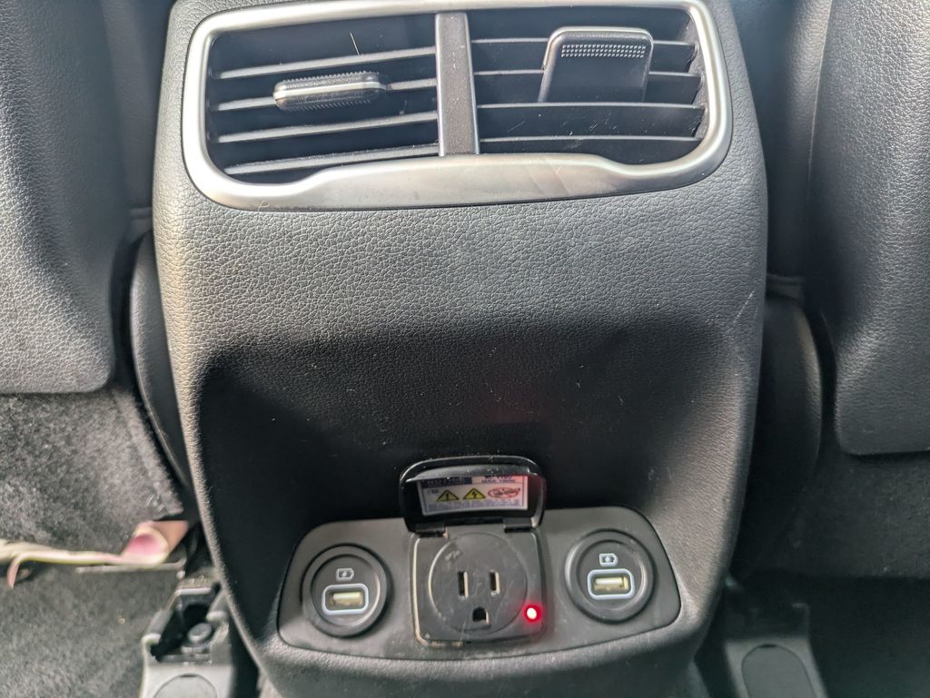 2023 Hyundai Santa Fe Limited photo 25