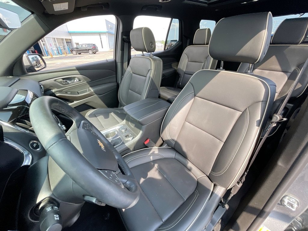2023 Chevrolet Traverse Premier photo 19