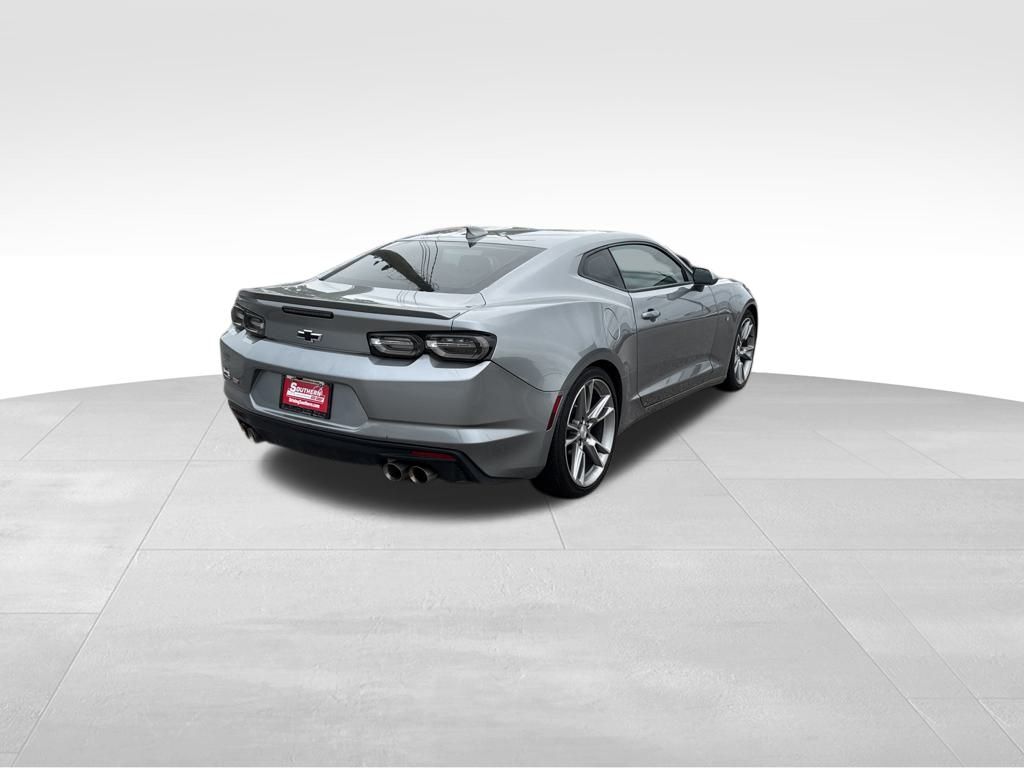2024 Chevrolet Camaro 1LT photo 4