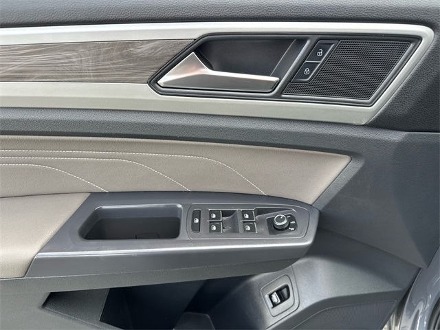 2021 Volkswagen Atlas Cross Sport SE Technology photo 8