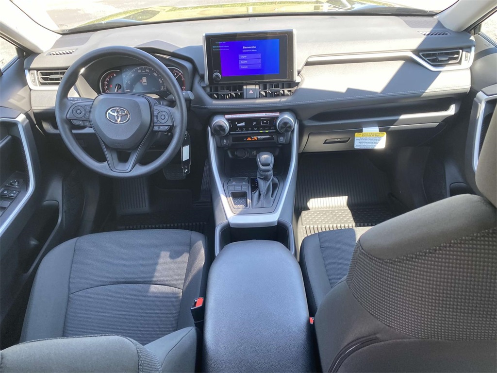 2025 Toyota RAV4 LE photo 9