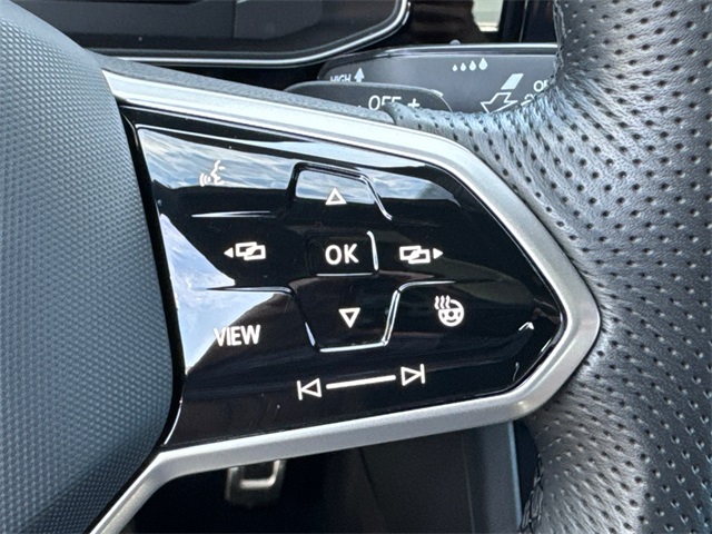 2025 Volkswagen Jetta GLI 2.0T Autobahn photo 30