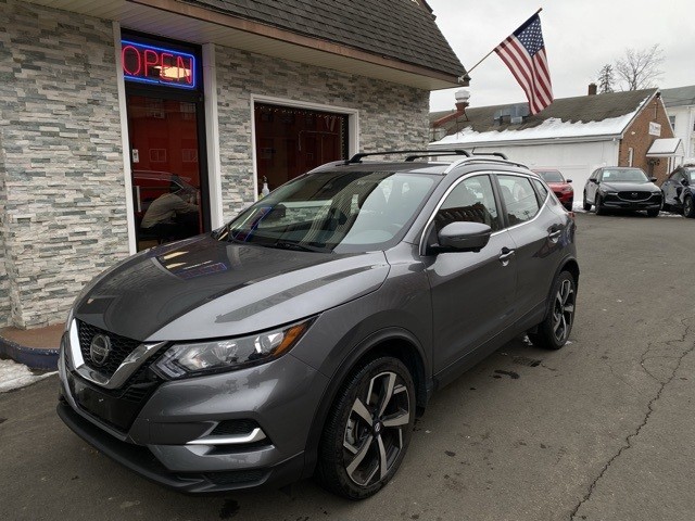 Pre-Owned 2022 Nissan Rogue Sport SL