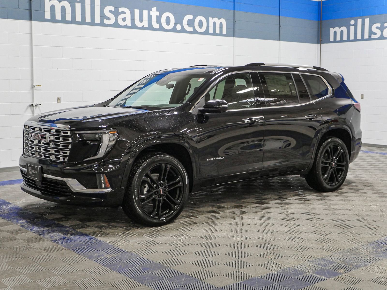 2024 Gmc Acadia Denali photo 2