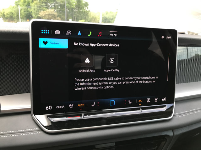 2025 Volkswagen Tiguan SE photo 16