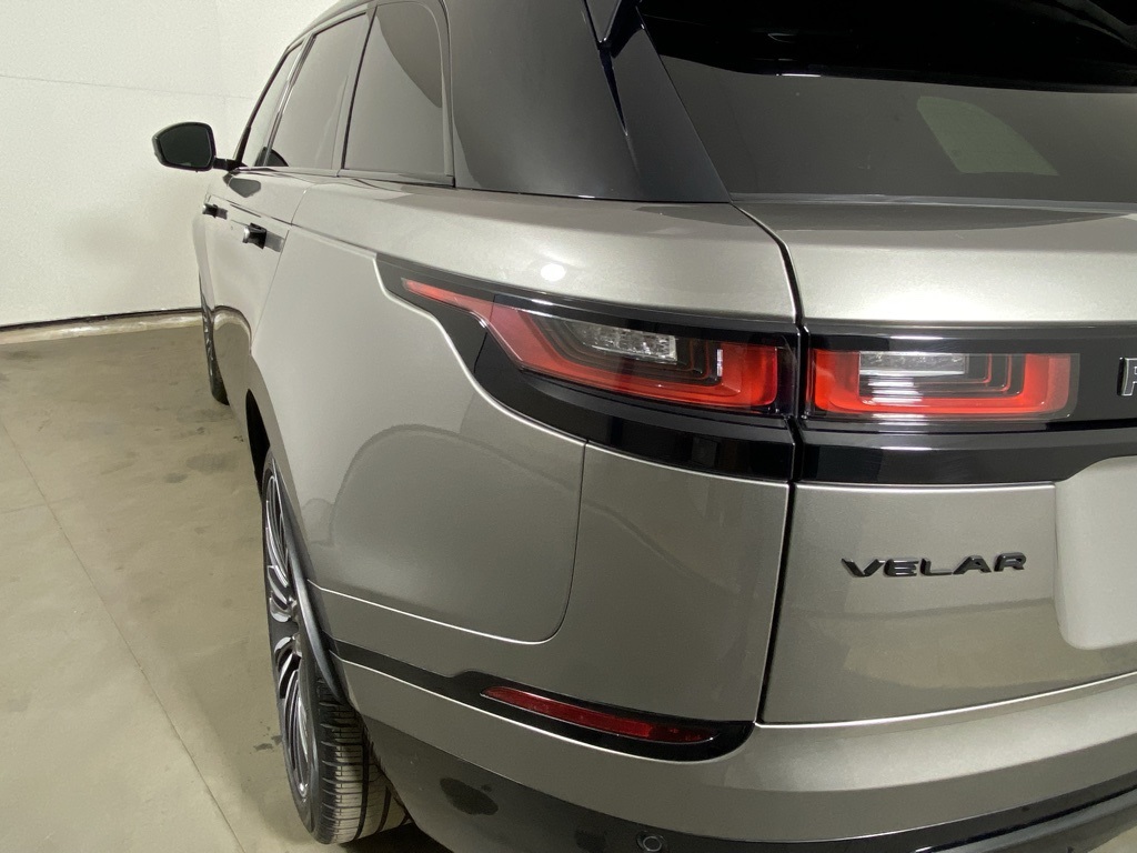 2022 Land Rover Range Rover Velar P250 R-Dynamic S photo 4