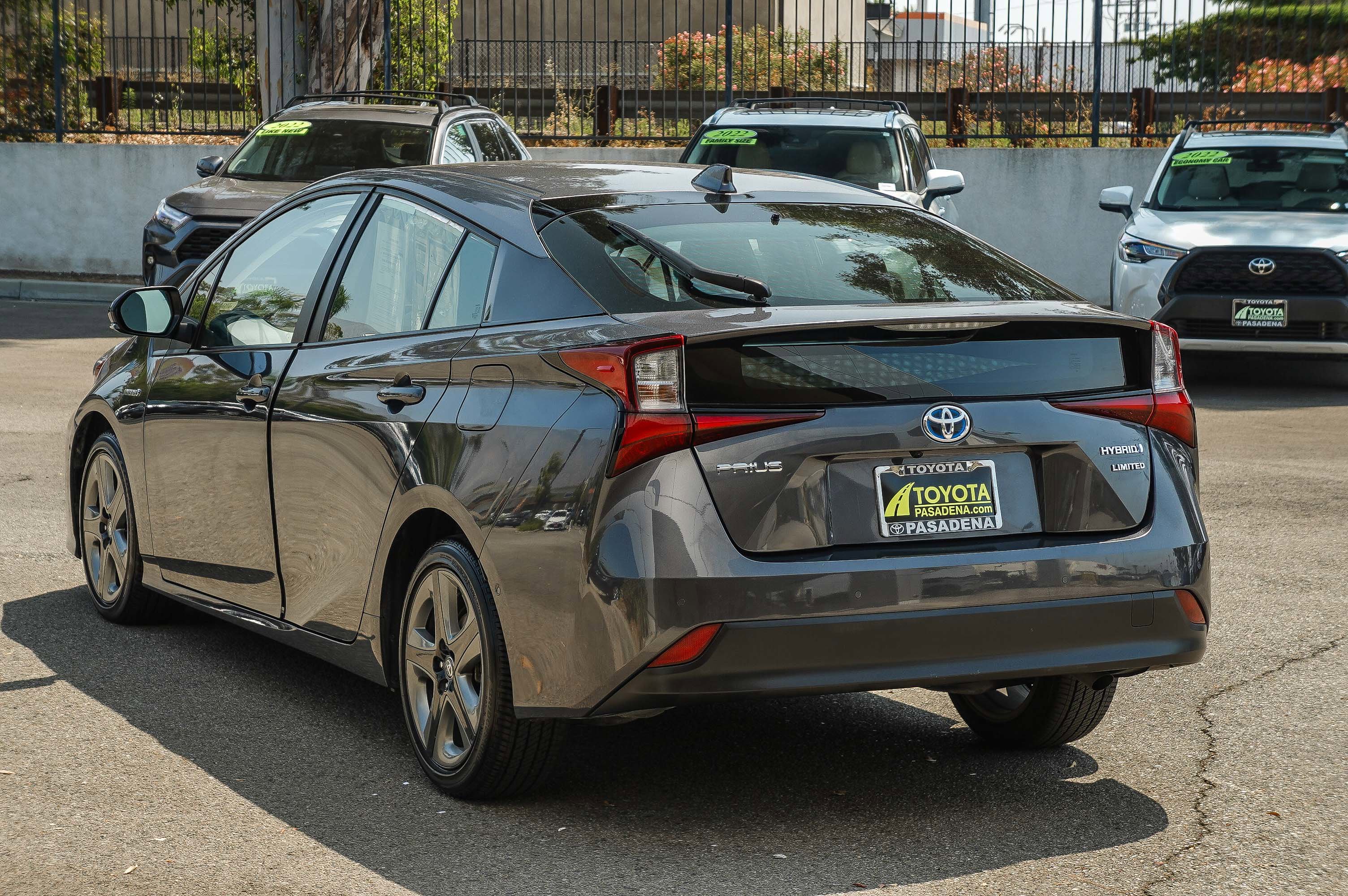 2022 Toyota Prius Limited photo 6