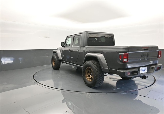 2021 Jeep Gladiator Willys photo 4