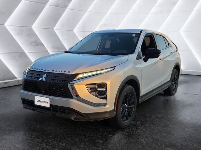 2025 Mitsubishi Eclipse Cross LE photo 3
