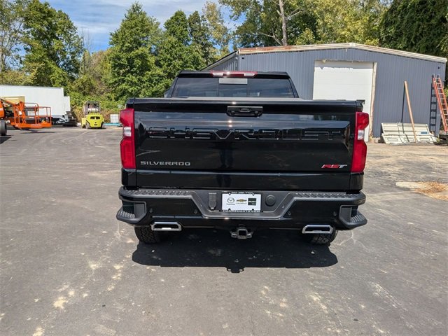 2026 Chevrolet Silverado 1500 RST photo 4