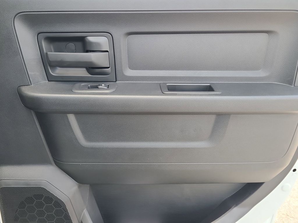 2025 Ram 3500 Tradesman photo 41