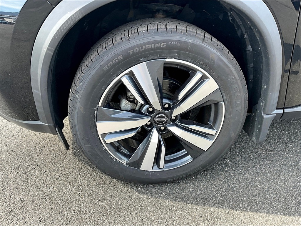 2022 Nissan Rogue SL photo 4