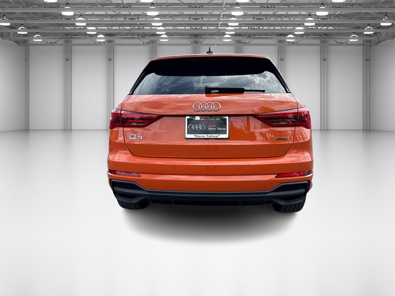 2023 Audi Q3 45 TFSI S line Premium photo 3