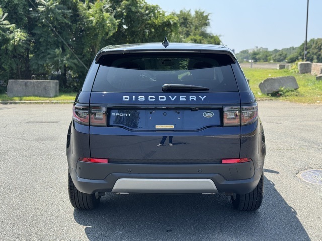 2022 Land Rover Discovery Sport SE photo 4