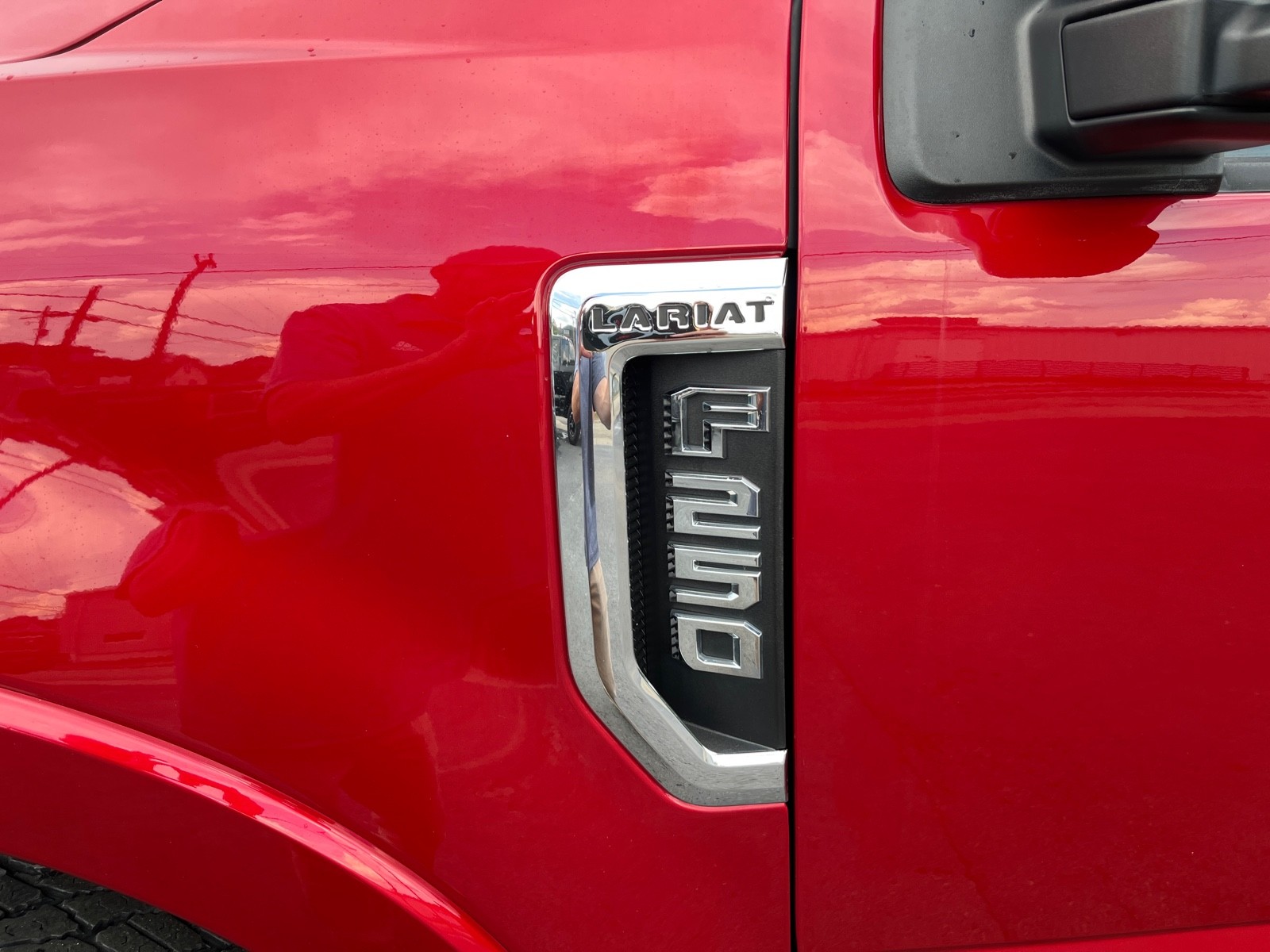 2021 Ford F-250 Lariat photo 3