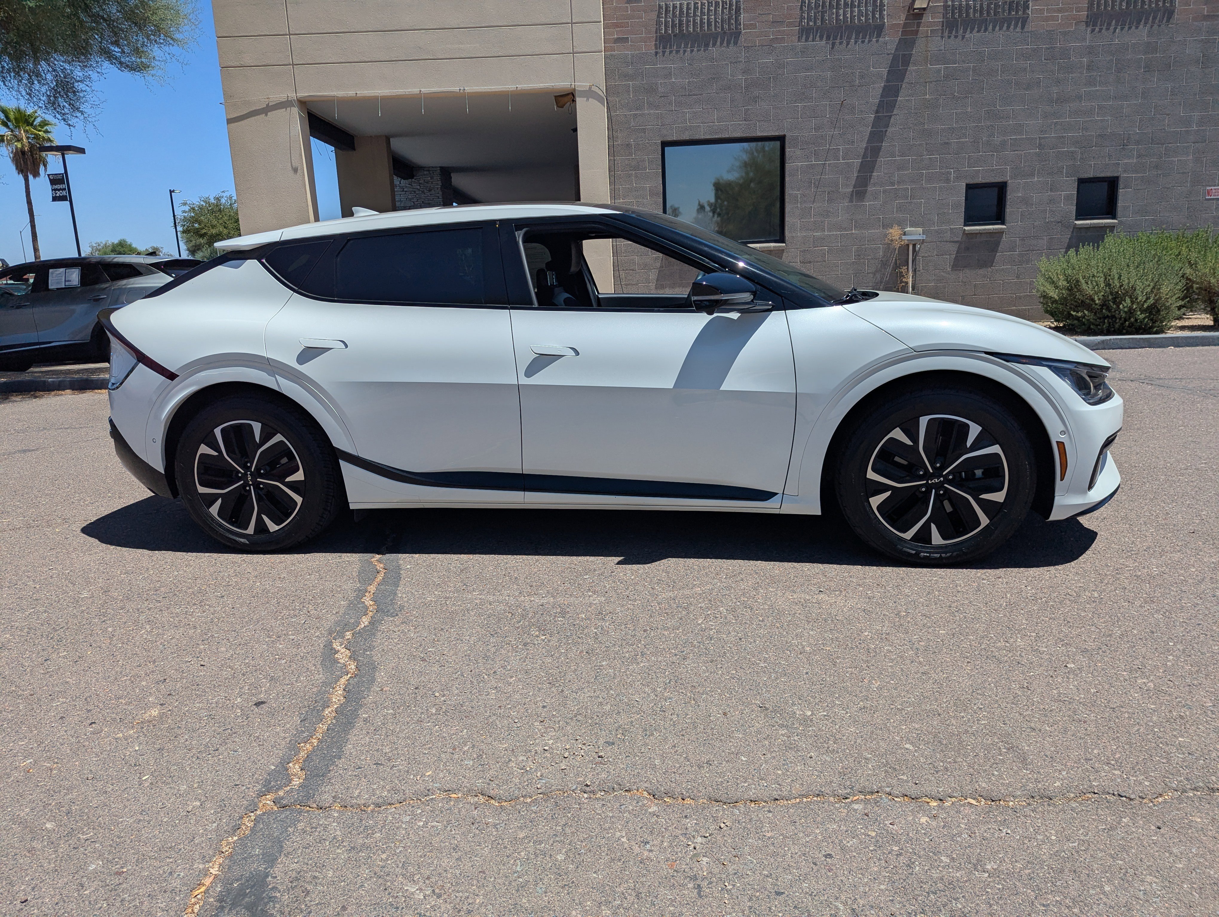 Used 2022 Kia Ev6 GT-Line with VIN KNDC44LA3N5040516 for sale in Phoenix, AZ