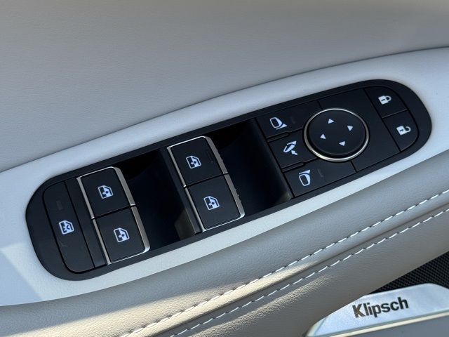 2026 Infiniti QX60 Luxe photo 11