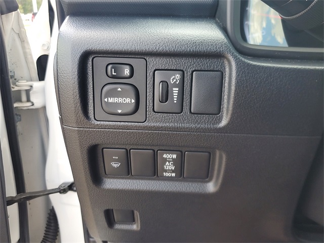 2017 Toyota 4Runner SR5 Premium photo 18