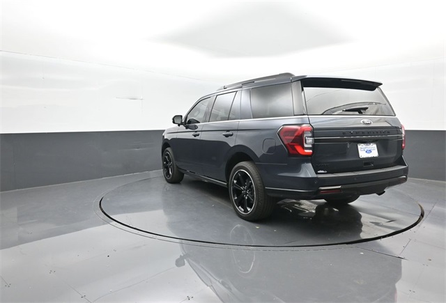 2023 Ford Expedition Limited photo 2