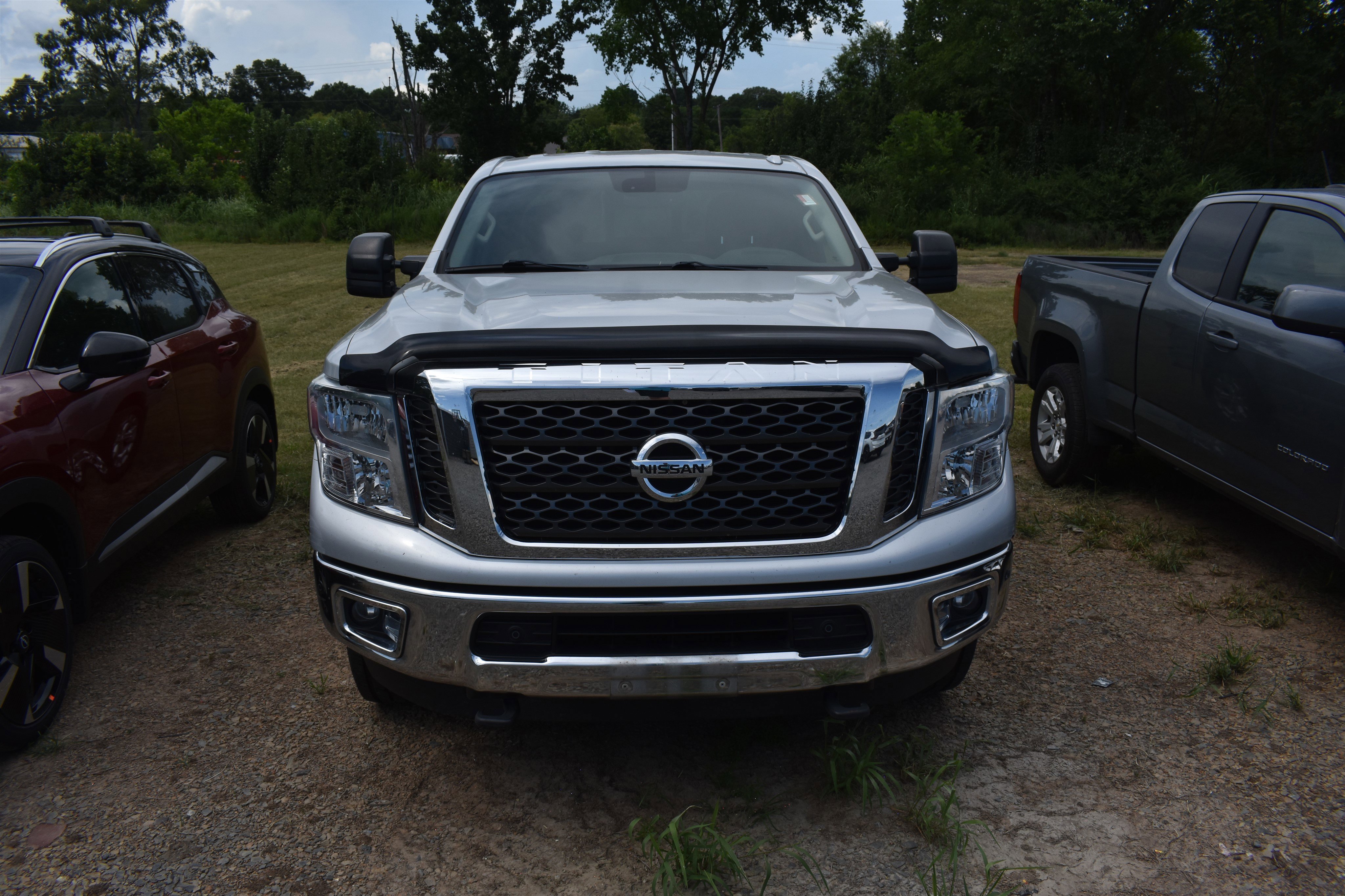 Used 2017 Nissan Titan XD SV with VIN 1N6AA1C49HN574663 for sale in Little Rock