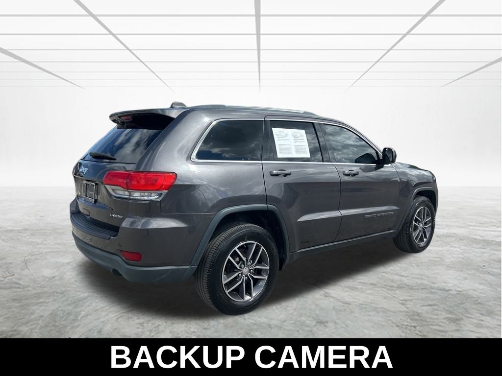 2018 Jeep Grand Cherokee Laredo E photo 2