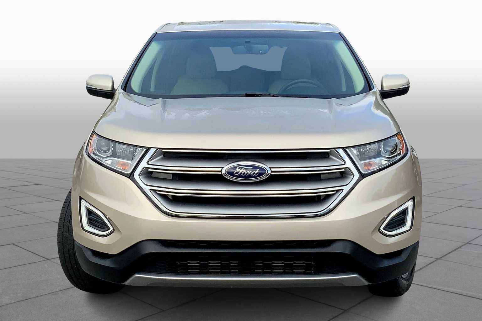 2018 Ford Edge SEL photo 3