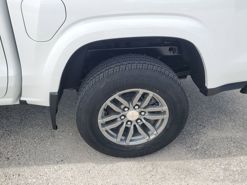 2025 Chevrolet Colorado Work Truck LT photo 19