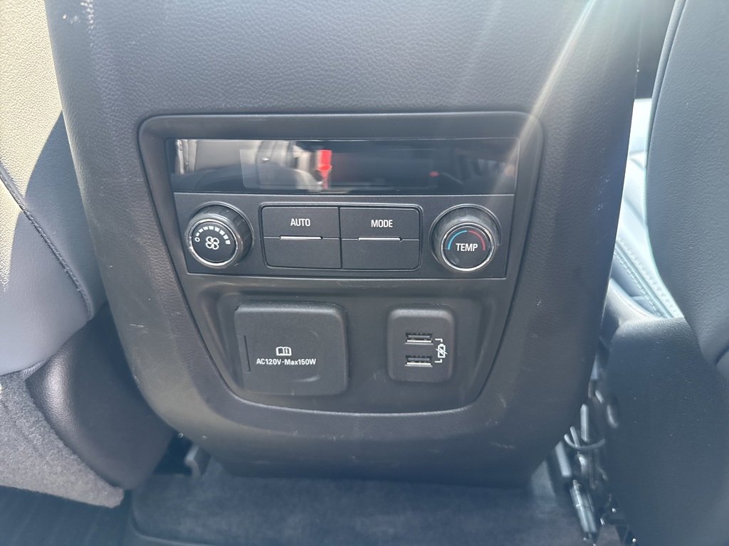 2021 Buick Enclave Essence photo 26