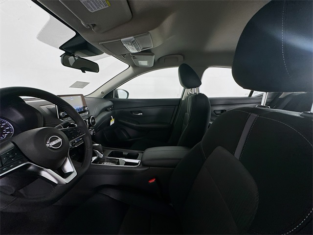 2025 Nissan Sentra SV photo 22