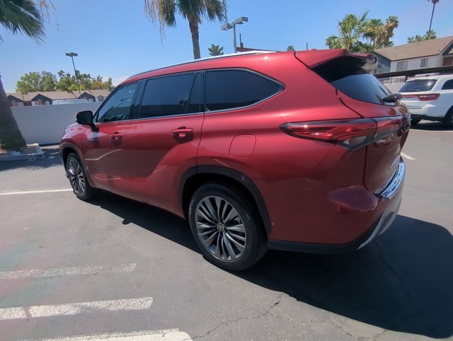 2020 Toyota Highlander Hybrid Platinum photo 5