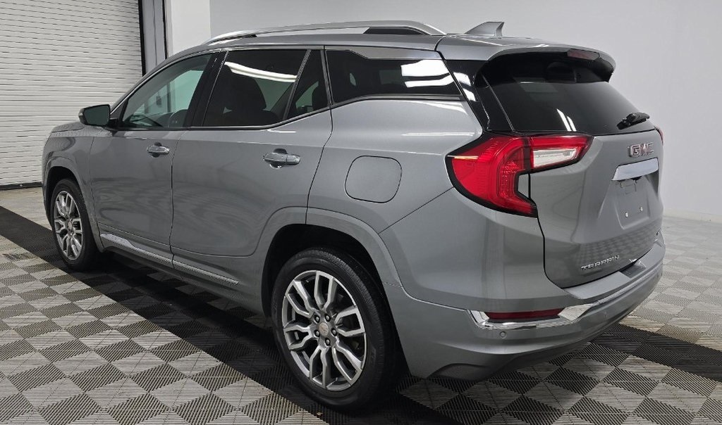 2024 Gmc Terrain Denali photo 3
