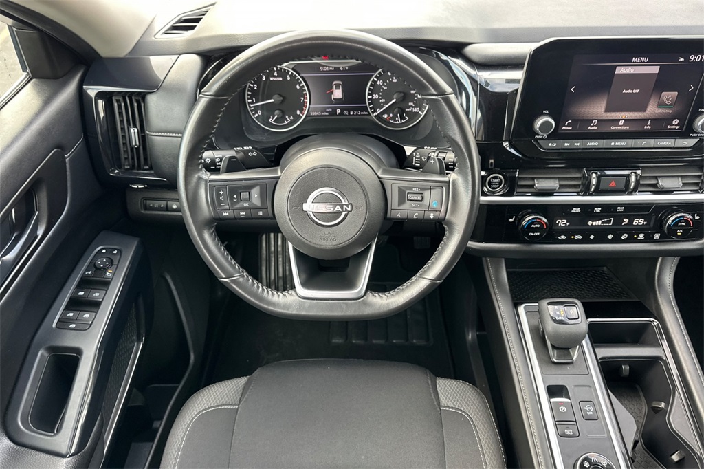 2024 Nissan Pathfinder SV photo 16