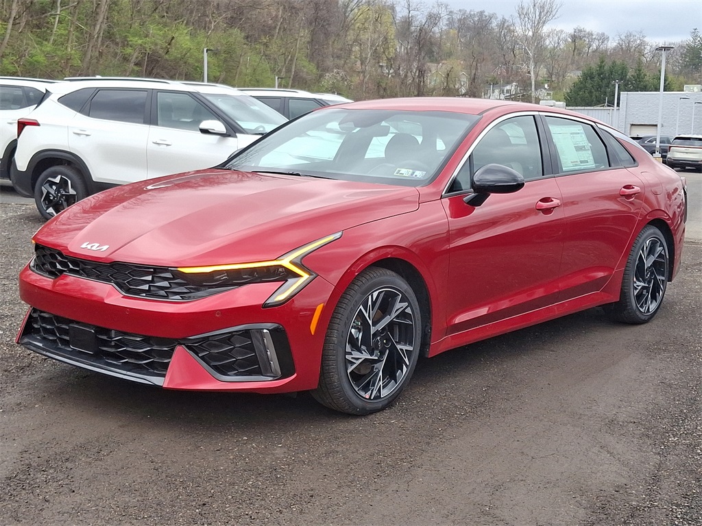 2025 Kia K5 GT-Line photo 3
