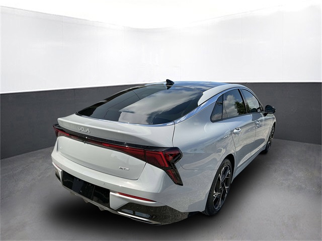 2025 Kia K5 GT-Line photo 5