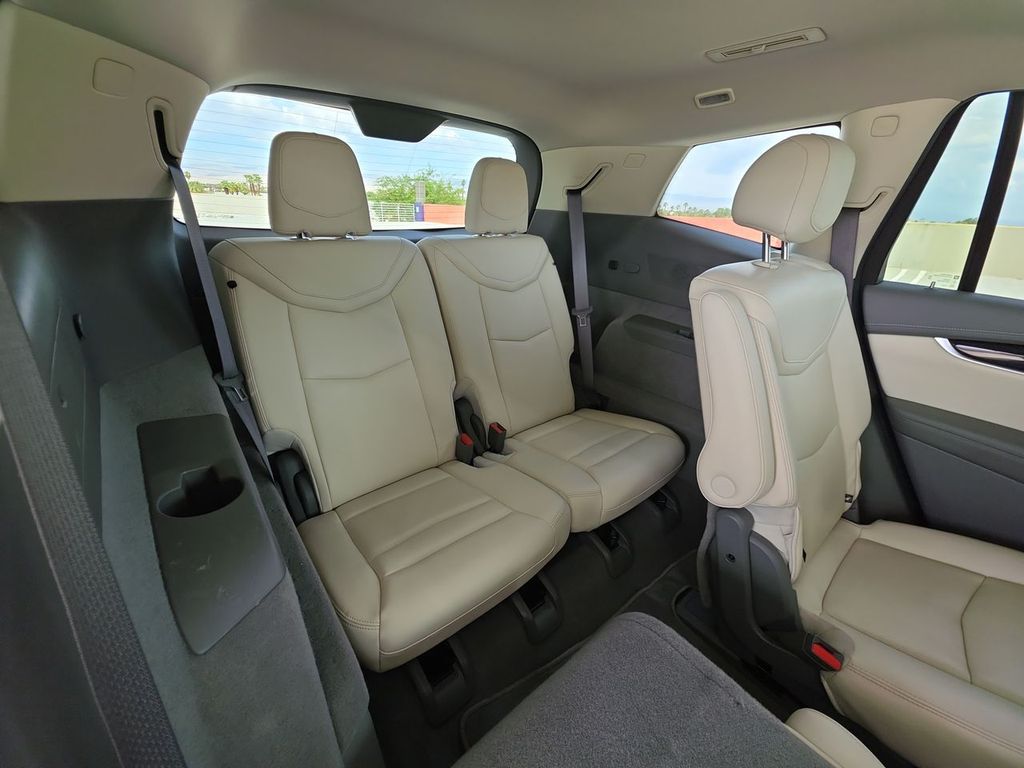 2022 Cadillac XT6 Premium Luxury photo 25