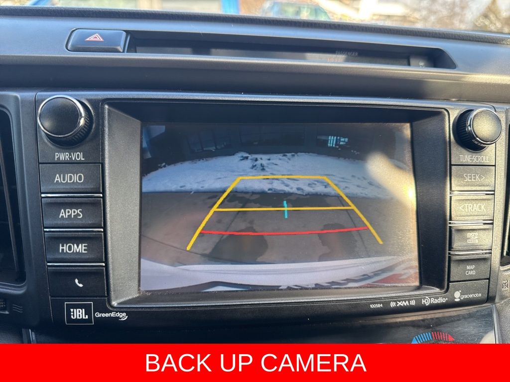 2016 Toyota RAV4 SE photo 4