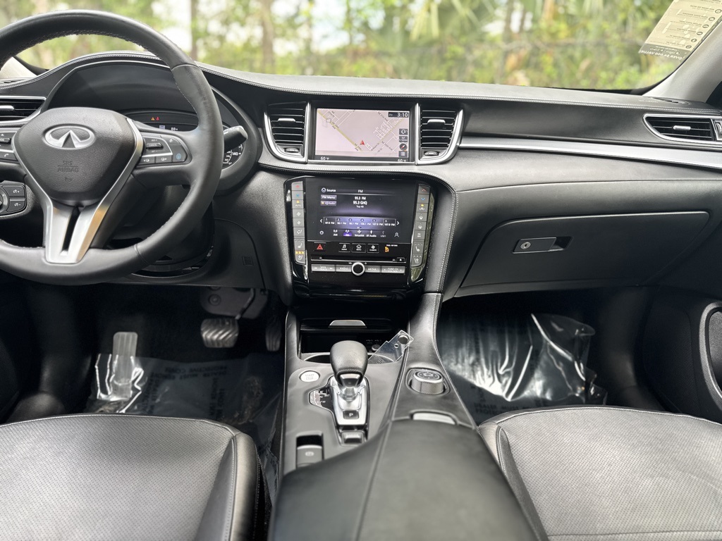 2022 Infiniti QX50 Essential photo 13