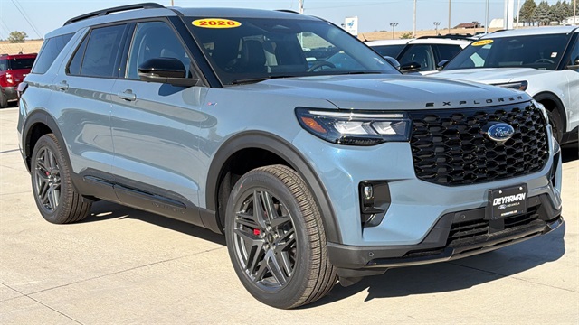 2026 Ford Explorer ST-LINE's photo
