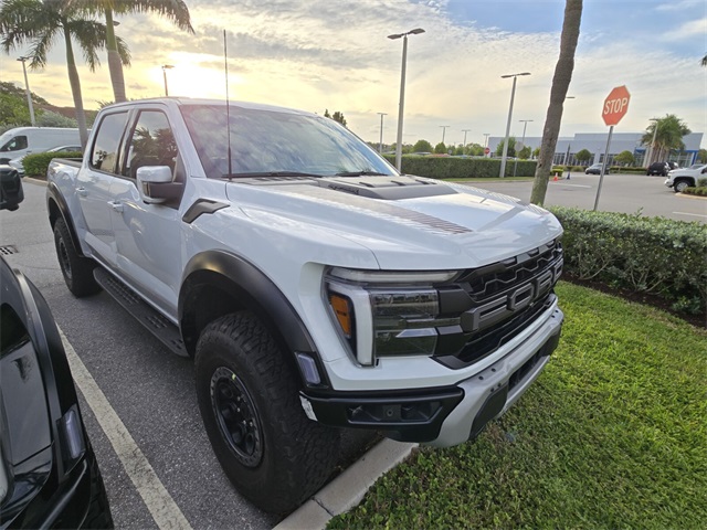 2024 Ford F-150 Raptor photo 2