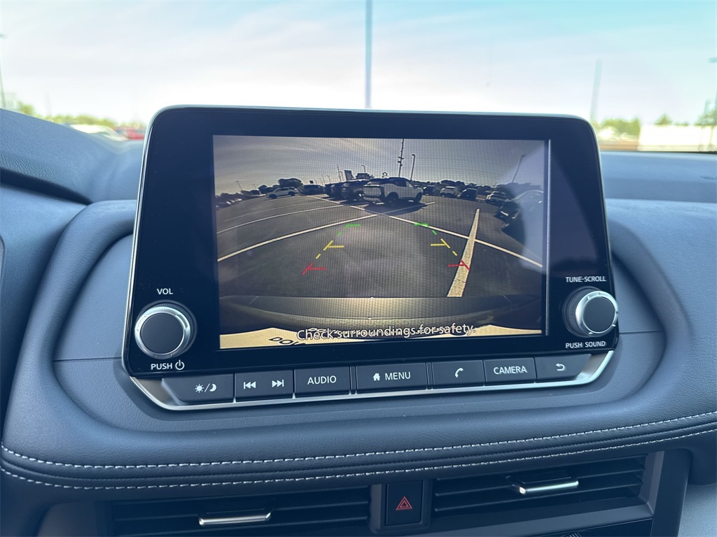 2026 Nissan Rogue SV photo 17
