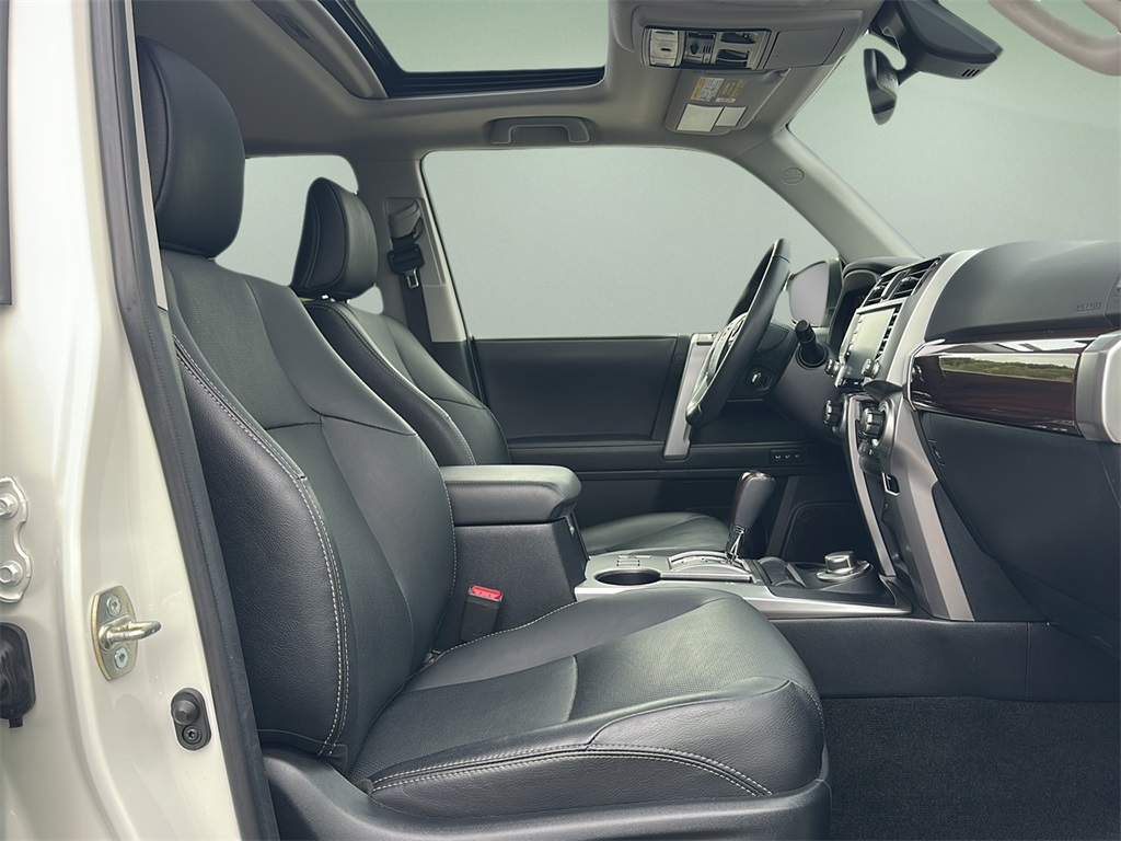 2022 Toyota 4Runner Limited photo 21