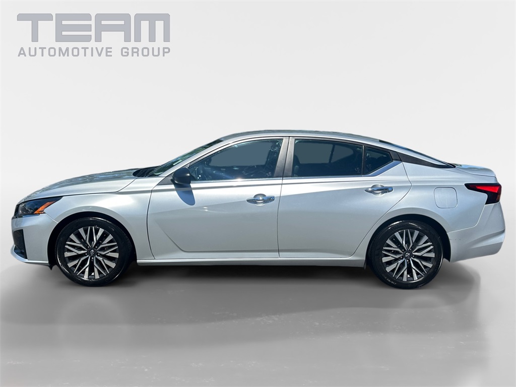 2024 Nissan Altima 2.5 SV photo 4