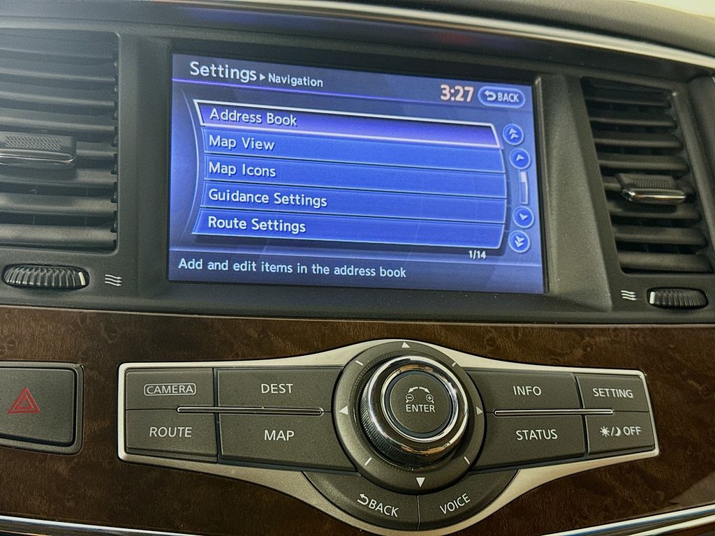 2017 Infiniti QX80 photo 16