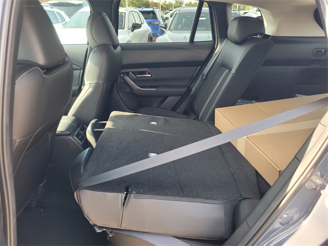 2025 Mazda CX-50 Preferred photo 6